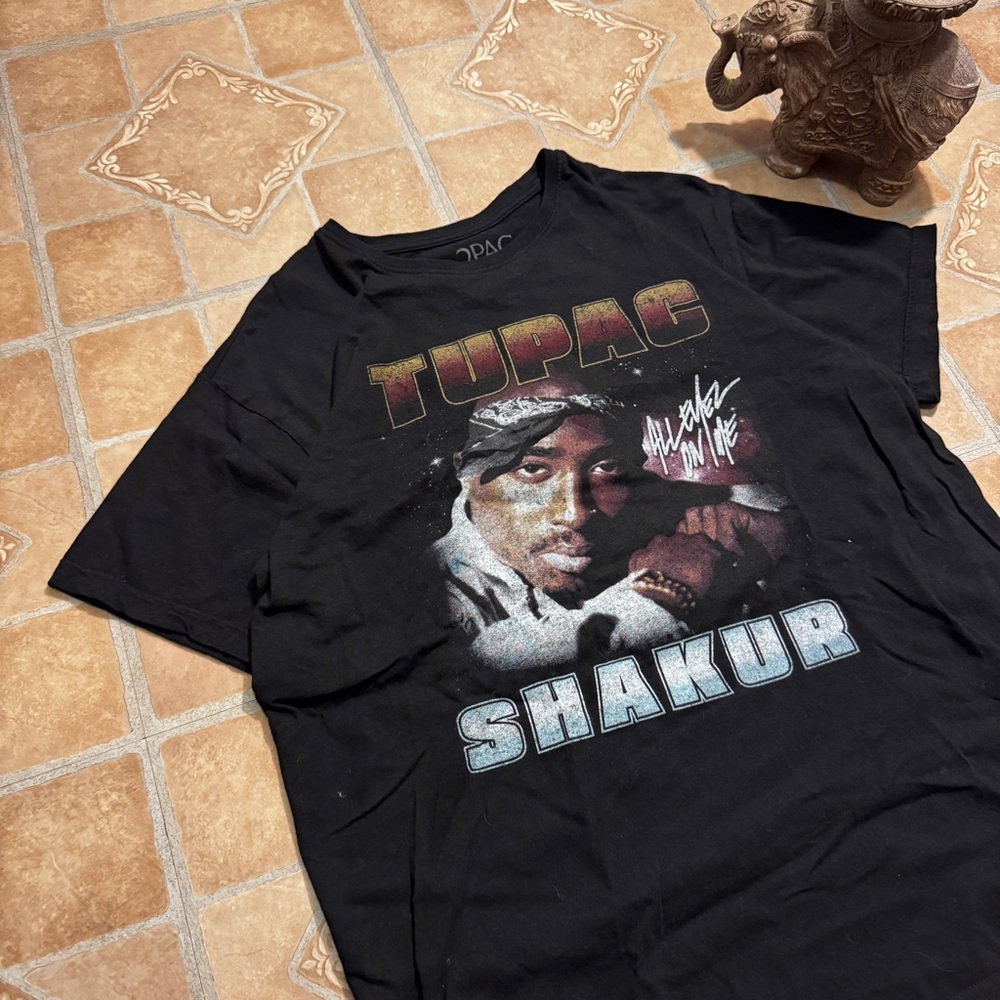 2Pac Tupac Shakur "All Eyez On Me" Graphic Tee - Bravado Official - Size Small.